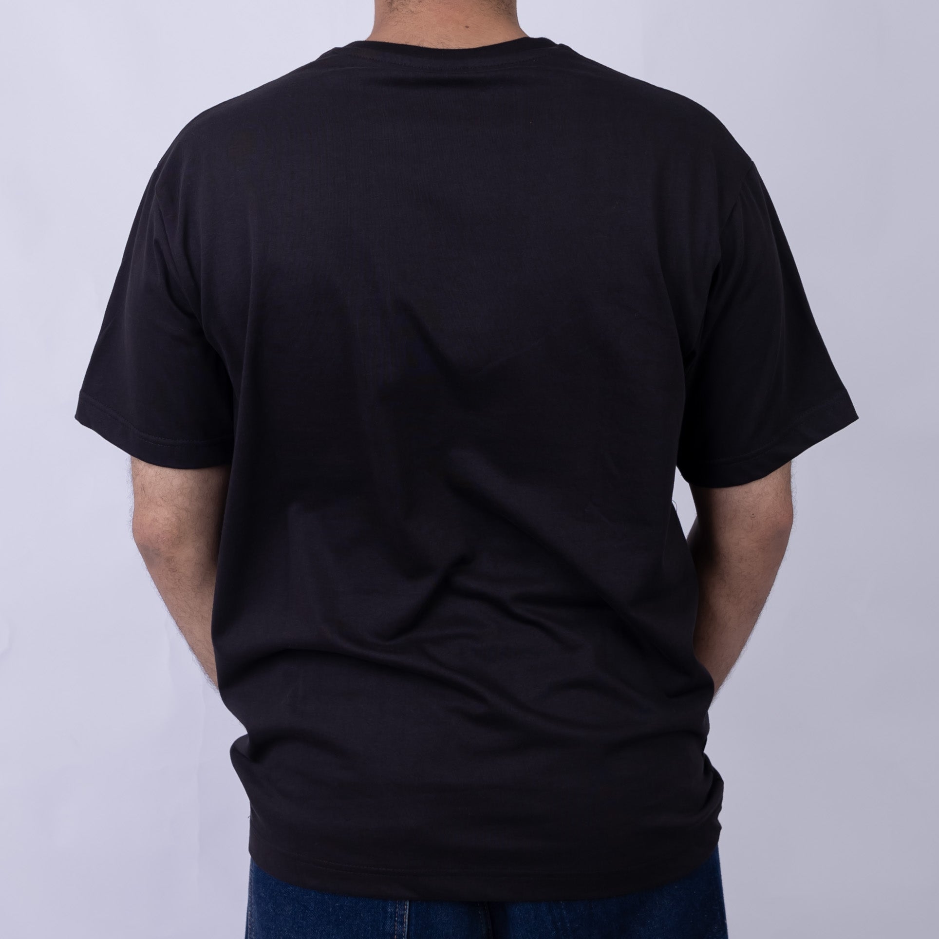 Giovane Loose Fit Men's Cotton Embroidered Badge Round Neck T-Shirt